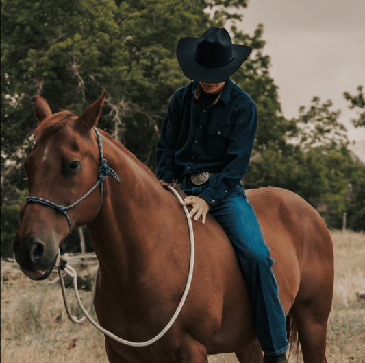 Camisas de franela Montaro para hombre, de peso medio, color azul marino sólido, manga larga, estilo casual con botones y tejido cepillado 100% algodón. Disponible en talla alta. - Montaro Espana